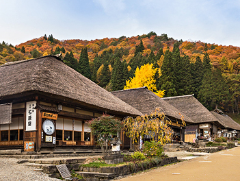 【東北歐嗨喲】金秋楓彩、日本東北名城秘境雙溫泉四日《超值版》（大內宿、南湖公園、塔崖、會津若松城、松島灣散策）【福島包機】