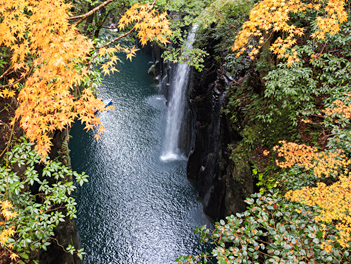 【開始旅行】九州星楓情～楓紅高千穗峽．耶馬溪．御船山樂園．湯布院．紅葉竈門神社．秋月城跡．南阿蘇鐵道．太宰府．名湯雙溫泉５天