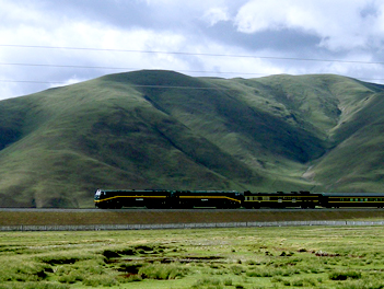 【遊遍中國自由行】藏東秘境~林芝波密、然烏湖、巴松措、日喀則、納木措、青藏鐵路下行12日(文成公主秀)【南方航空】桃園出發