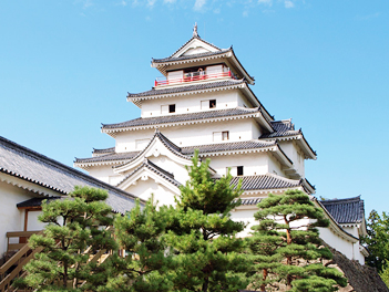 【東北歐嗨喲】沐夏涼泉、日本東北四日（大內宿、五色沼、會津若松城、松島灣散策、會津鐵道）【福島包機】