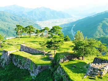 【東瀛假期】山陰山陽、姬路城跡、夕陽遊船五日（岡山後樂園、沙丘纜車、鳥取花迴廊、天空之城）