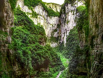【游遍中國自由行】重慶武隆天生三橋、湖北恩施大峽谷、三排椅八天（中國國際航空）無購物、無自費