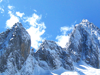 【遊遍中國自由行】去有風的地方遇見你～石林九鄉、大理麗江、玉龍雪山~大索道（環線）、紮染DIY體驗、雙秀八天（長榮/東方航空、無購物無自費）桃園出發